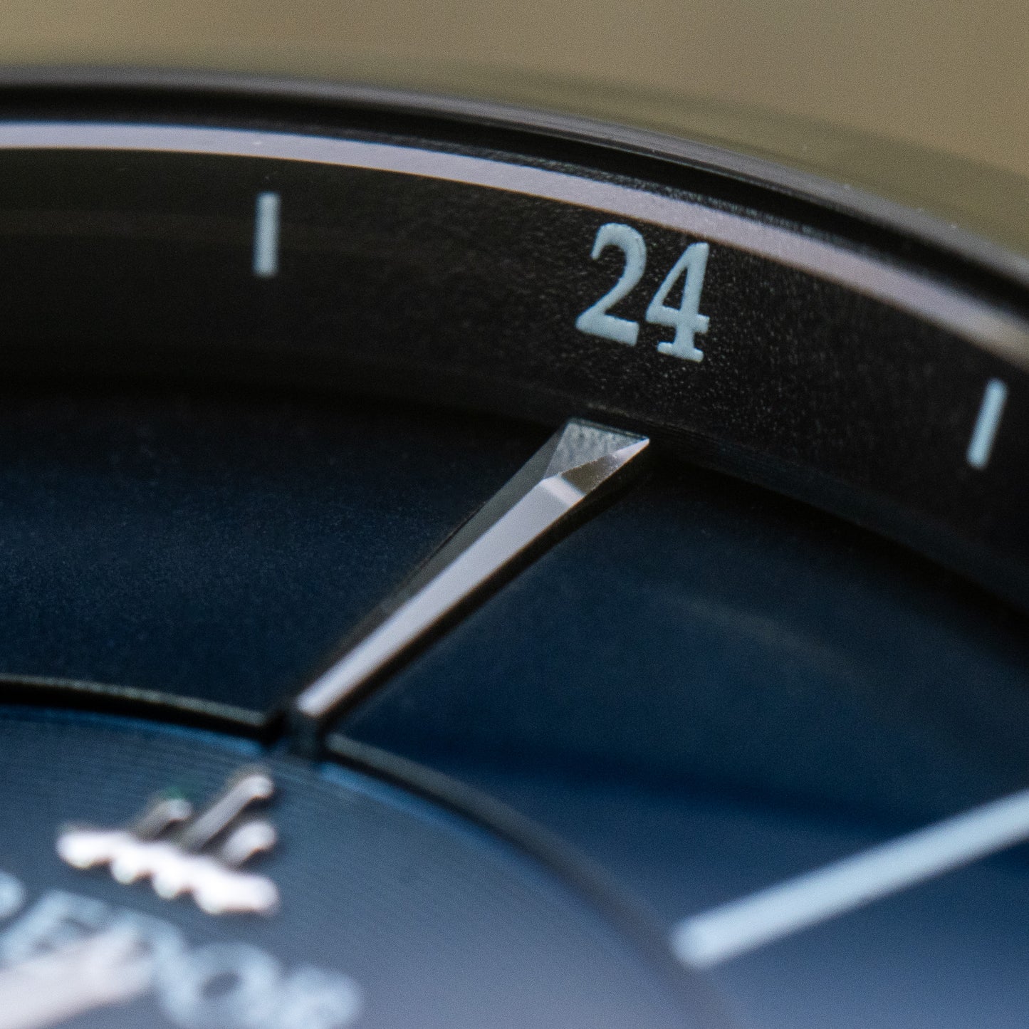 Credor “Node” GCBT995 True GMT