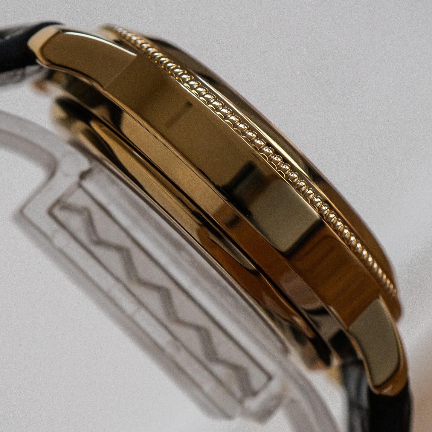 Credor “Phoenix” GBBH998 Gold Chronograph