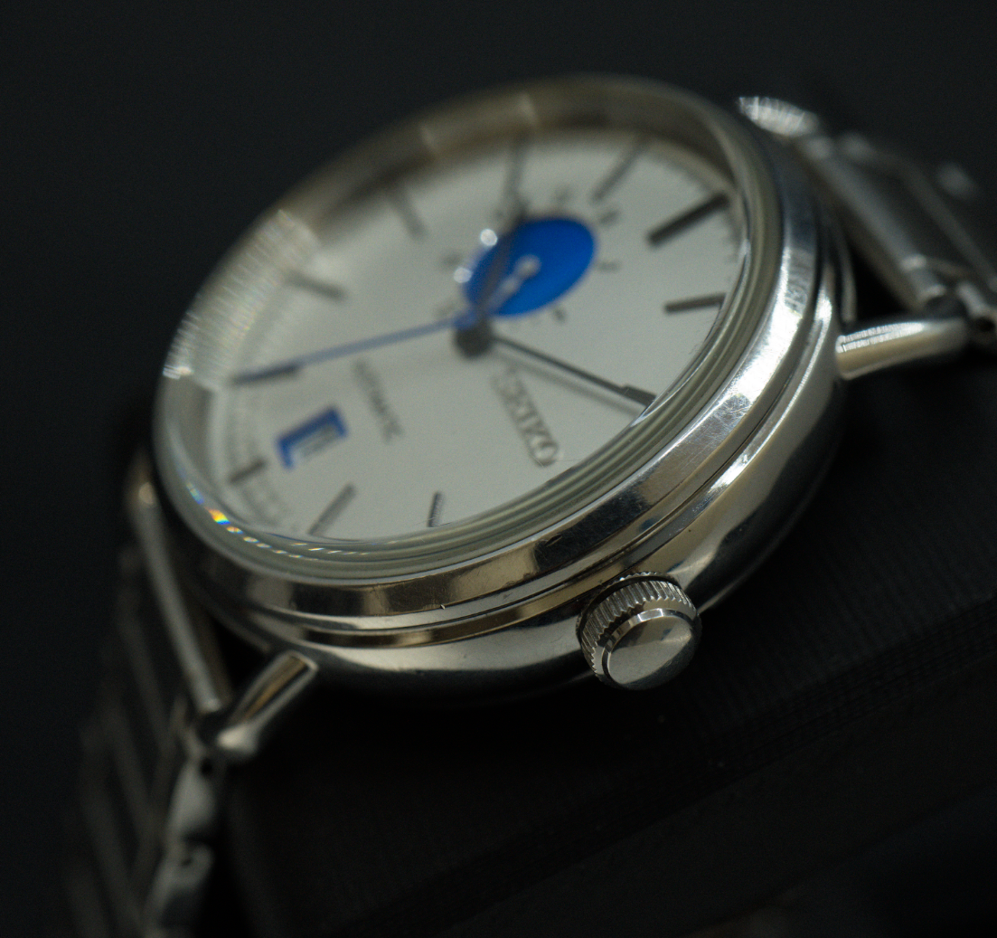 Seiko SCVE005; Blue Dot / Blue Moon
