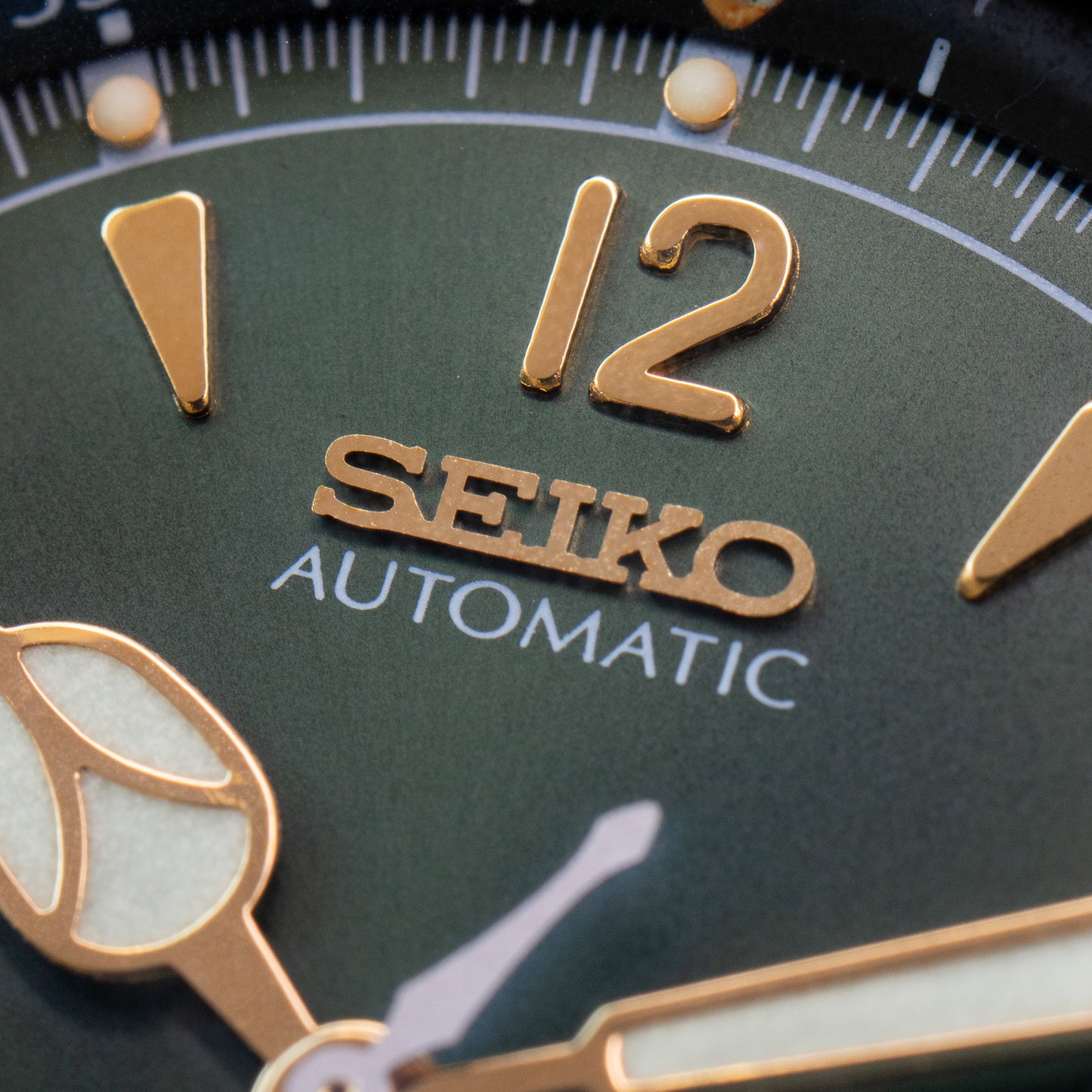 Seiko SCVF009 Green "Red" Alpinist