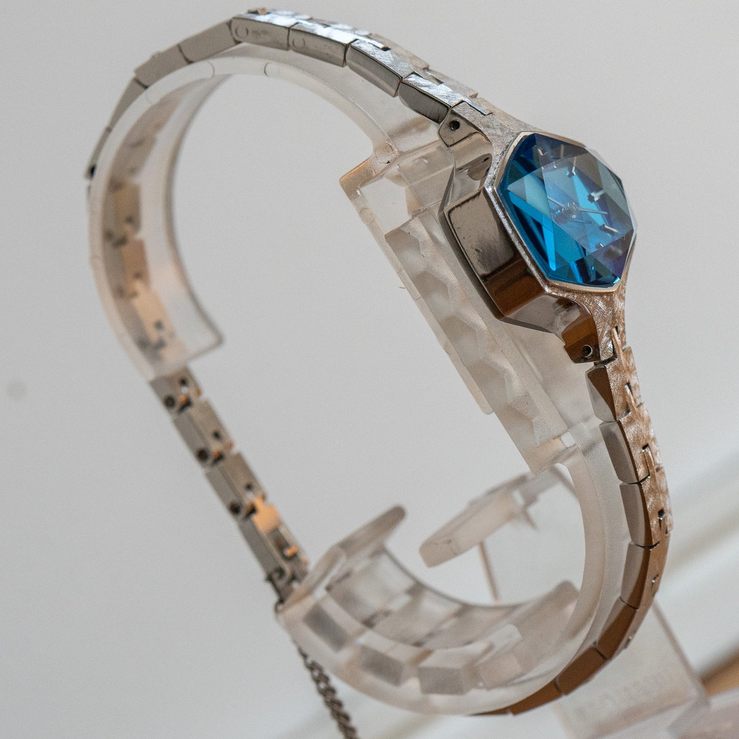 Seiko “Sapphire Faceted” 1140-718A Ladies Watch