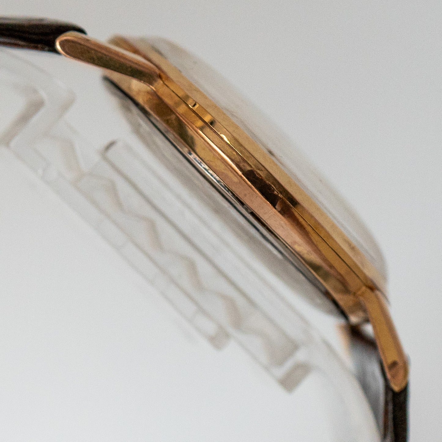 Seiko Crown “Hypnotic” J14043