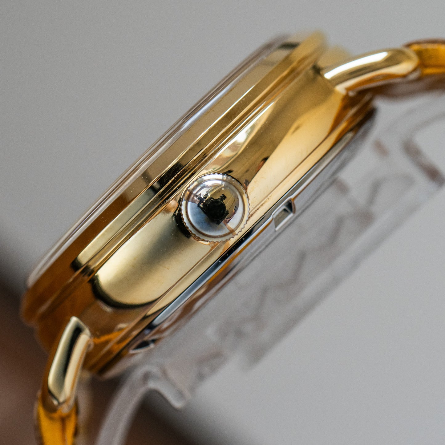 Seiko "Gold Dot" SCVE008
