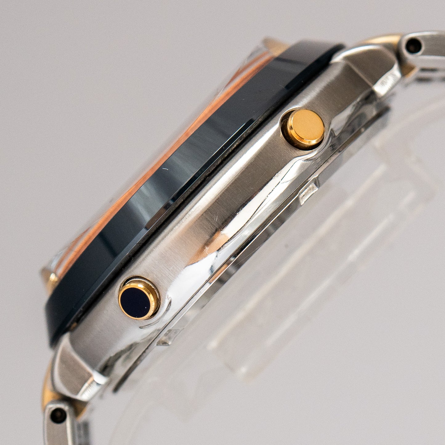 Citizen 7400 Multizone Radio Controlled Watch