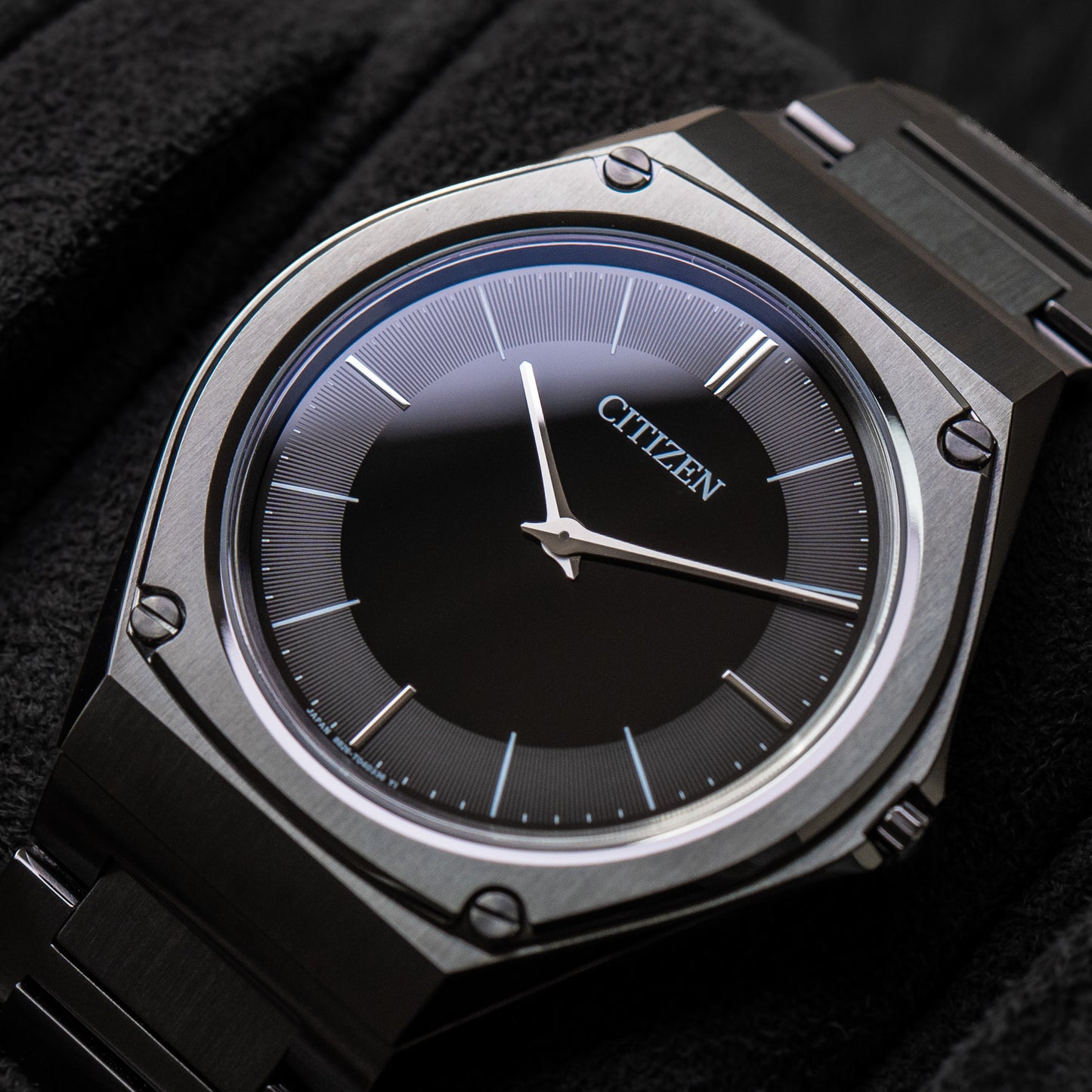 Citizen One “Full Metal”  Eco-Drive AR5064-57E