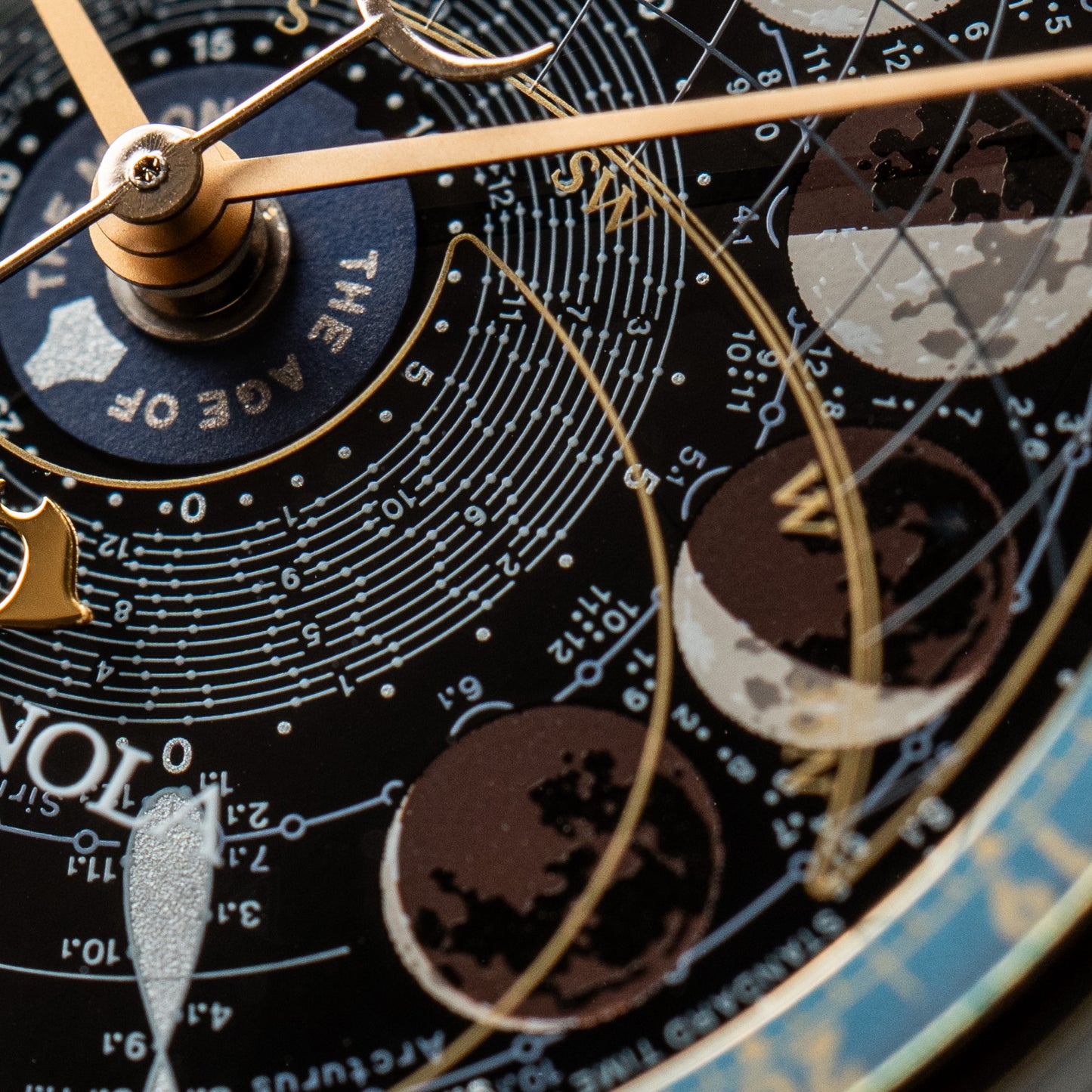 Campanola "Moon Phases" AA7804-10E
