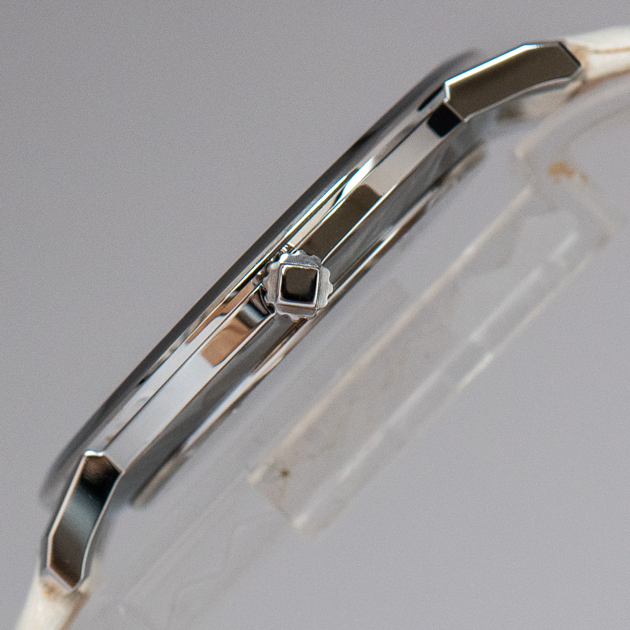 くららページ Credor “Grape” GCAQ999 / 6870-00E0 – Provenance Watches