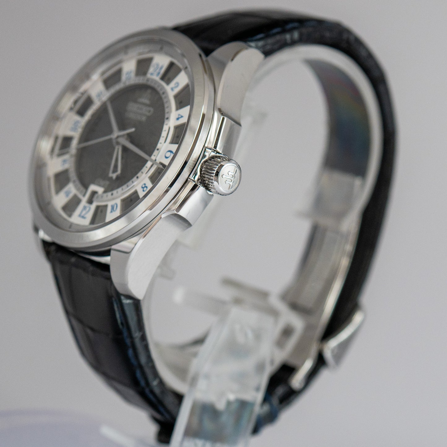 Credor “Etched Rhodium” GCBZ997