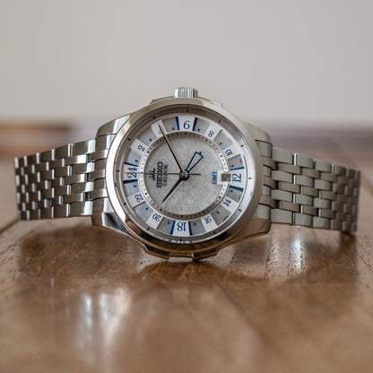 Credor "Mother of Pearl" GCBZ999 GMT