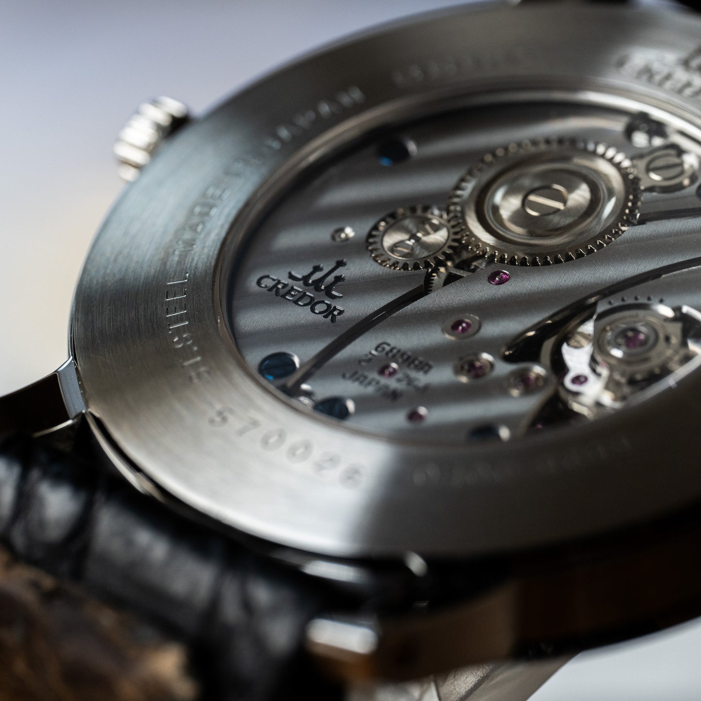 Credor “Clean White” GCBE999