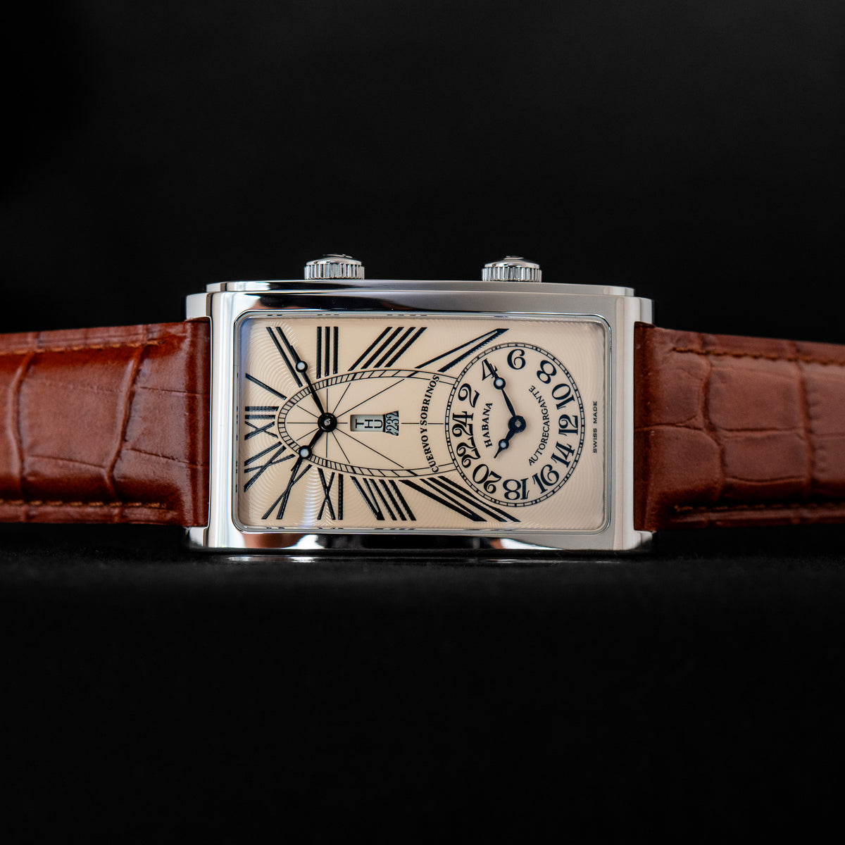 Cuervo y Sobrinos "Ivory Guilloché " Prominente Doble Tiempo