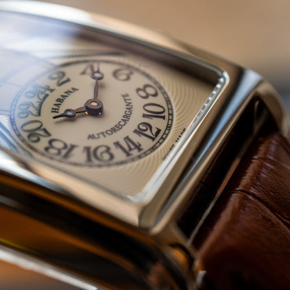 Cuervo y Sobrinos "Ivory Guilloché " Prominente Doble Tiempo