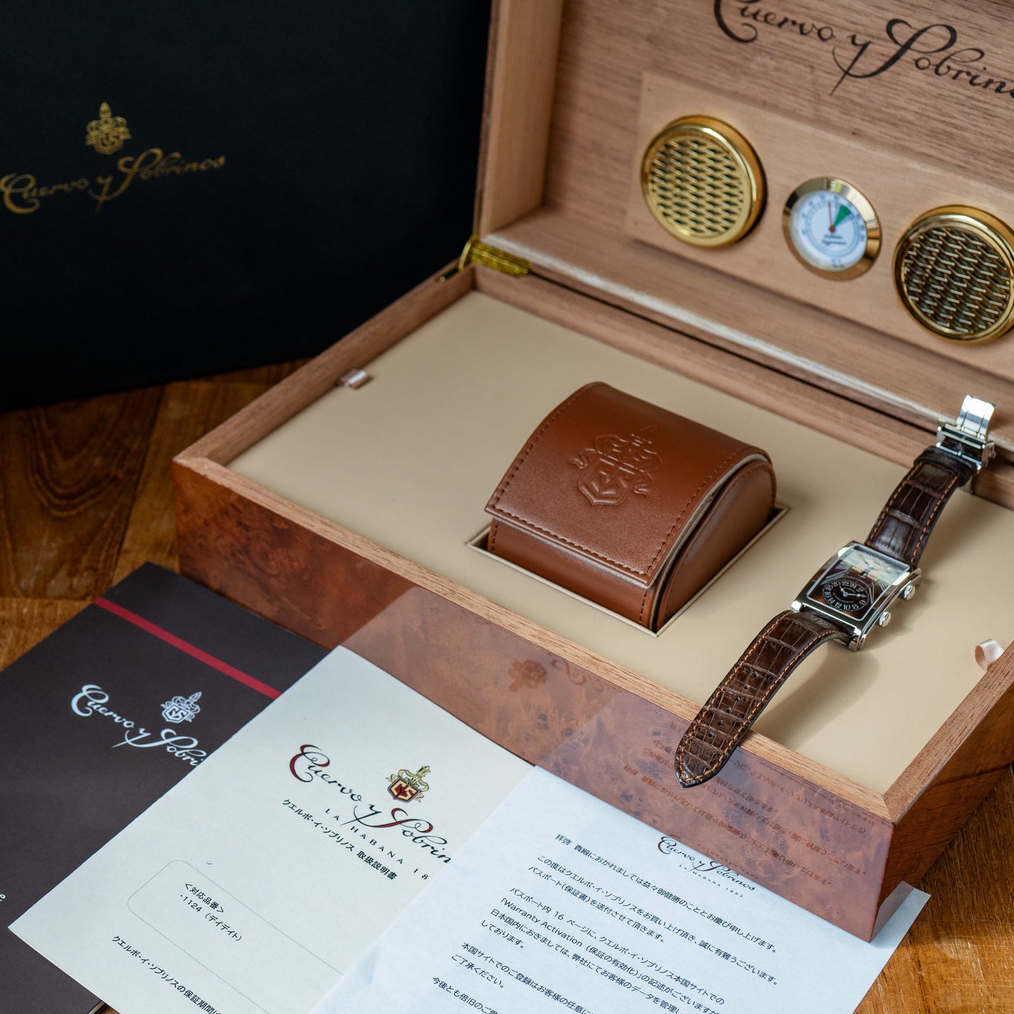 Cuervo y Sobrinos Prominente Doble Tiempo