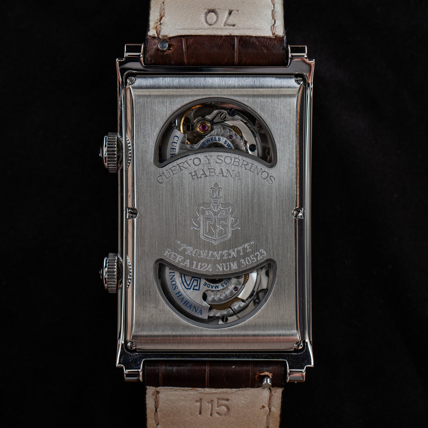 Cuervo y Sobrinos Prominente Doble Tiempo