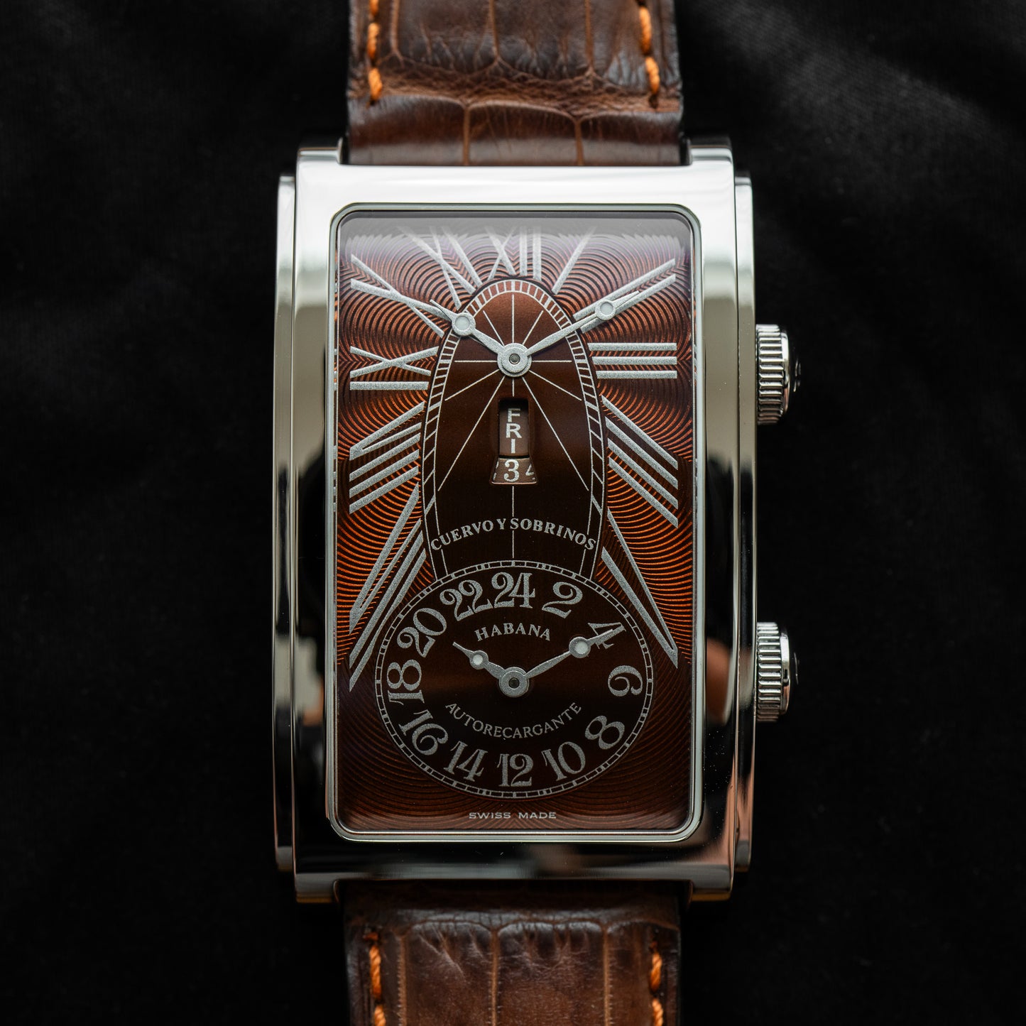 Cuervo y Sobrinos Prominente Doble Tiempo