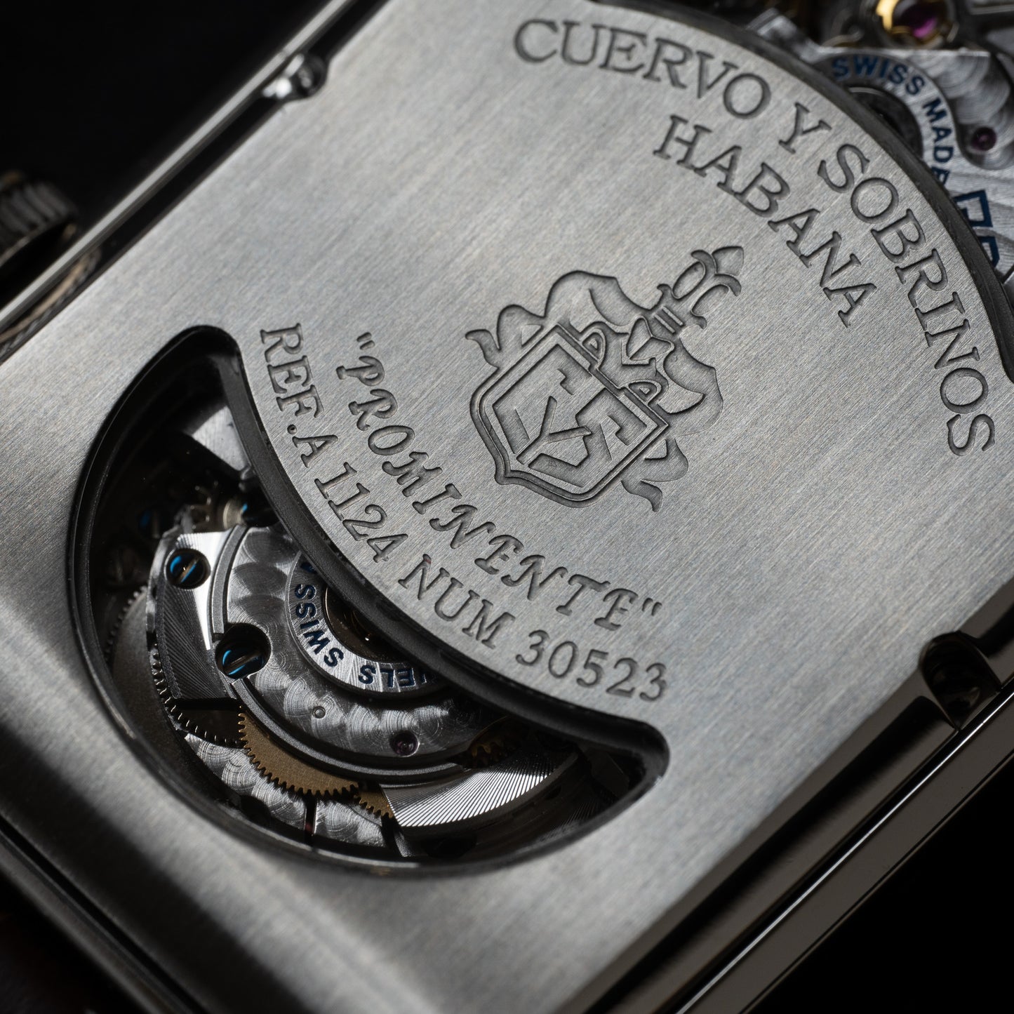 Cuervo y Sobrinos Prominente Doble Tiempo