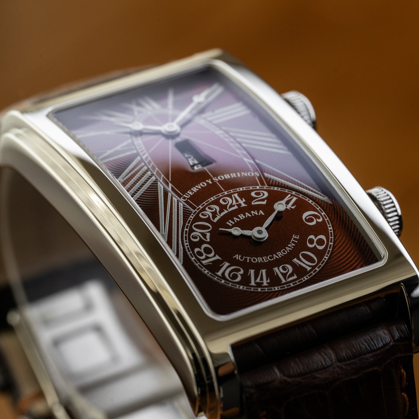 Cuervo y Sobrinos Prominente Doble Tiempo