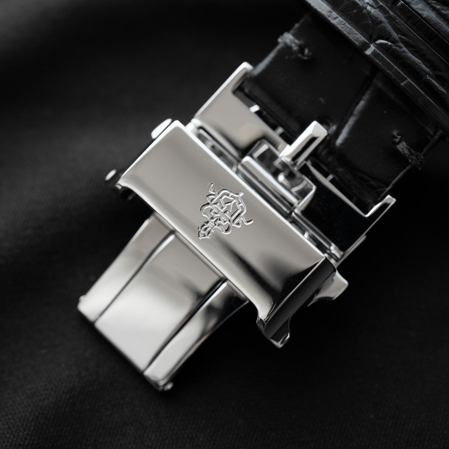 Cuervo y Sobrinos "Silver Guilloché" Prominente Doble Tiempo