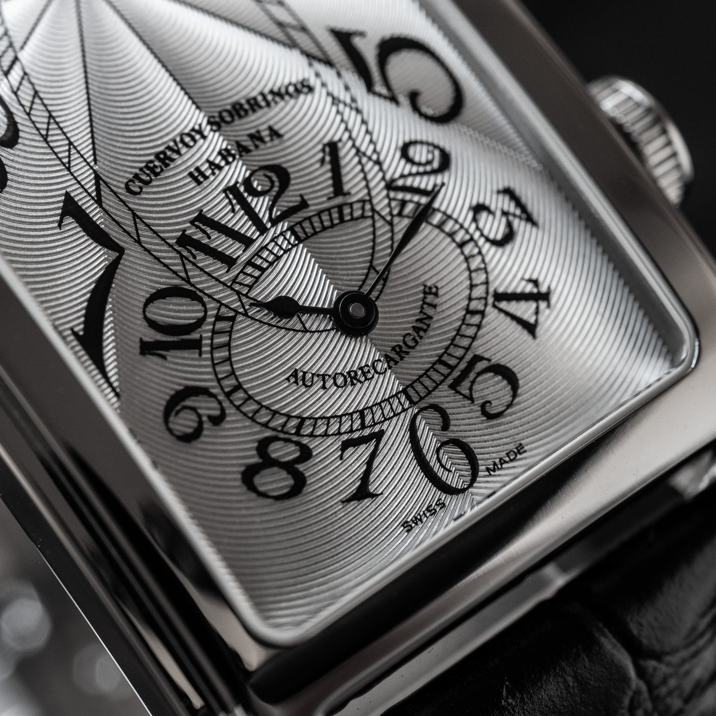 Cuervo y Sobrinos "Silver Guilloché" Prominente Doble Tiempo