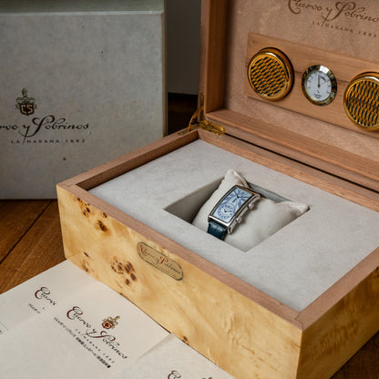 Cuervo y Sobrinos "Sometsuke" Prominente Doble Tiempo