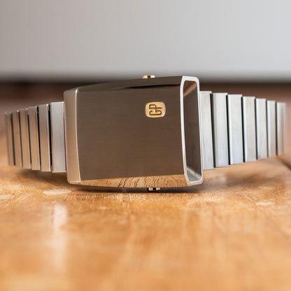 Girard-Perregaux “Casquette 2.0” 39800-21-3199-6CM