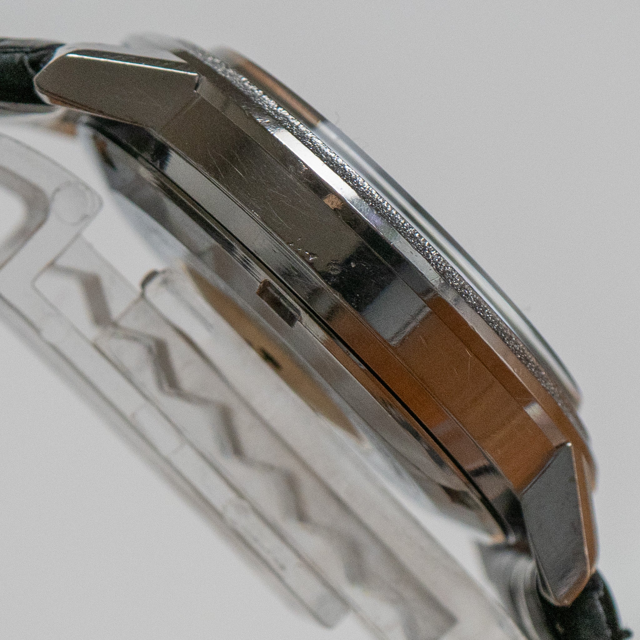 シェクター Grand Seiko “Hammered Steel” 5646-7040 – Provenance Watches