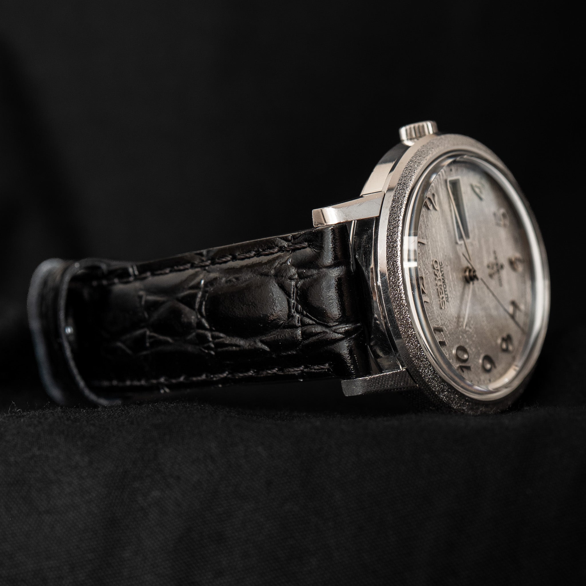 Grand Seiko “Hammered Steel” 5646-7040 – Provenance Watches