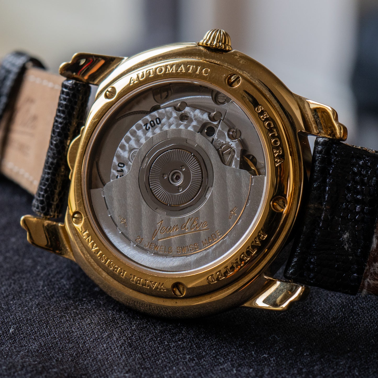 Jean d’Eve Gold “Sectora” Automatic