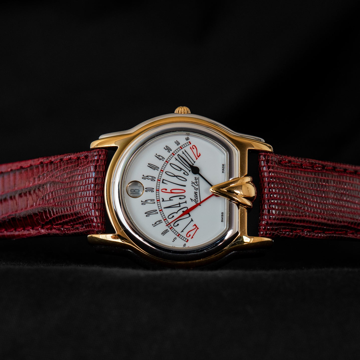Jean d’Eve Gold “Sectora” Automatic