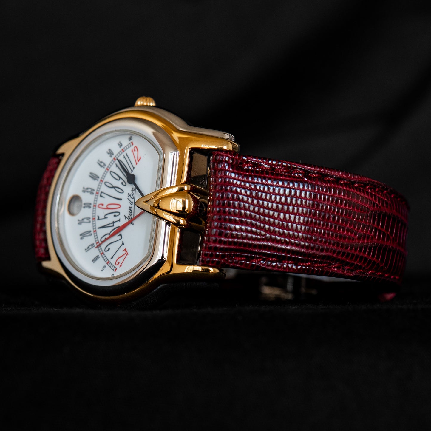 Jean d’Eve Gold “Sectora” Automatic