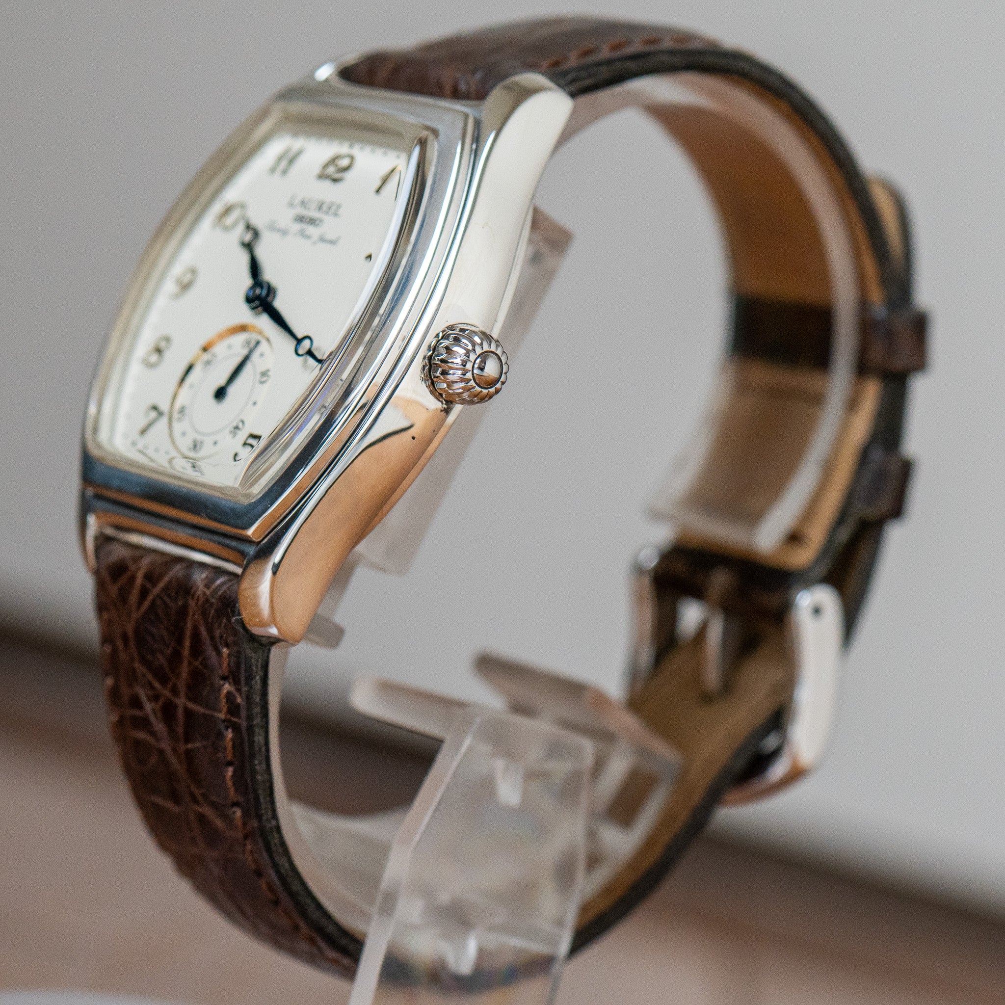 【激レア】SEIKO LAUREL silver925 クォーツ　オーバル　稼働 Seiko “Laurel” LJAK602 – Provenance Watches