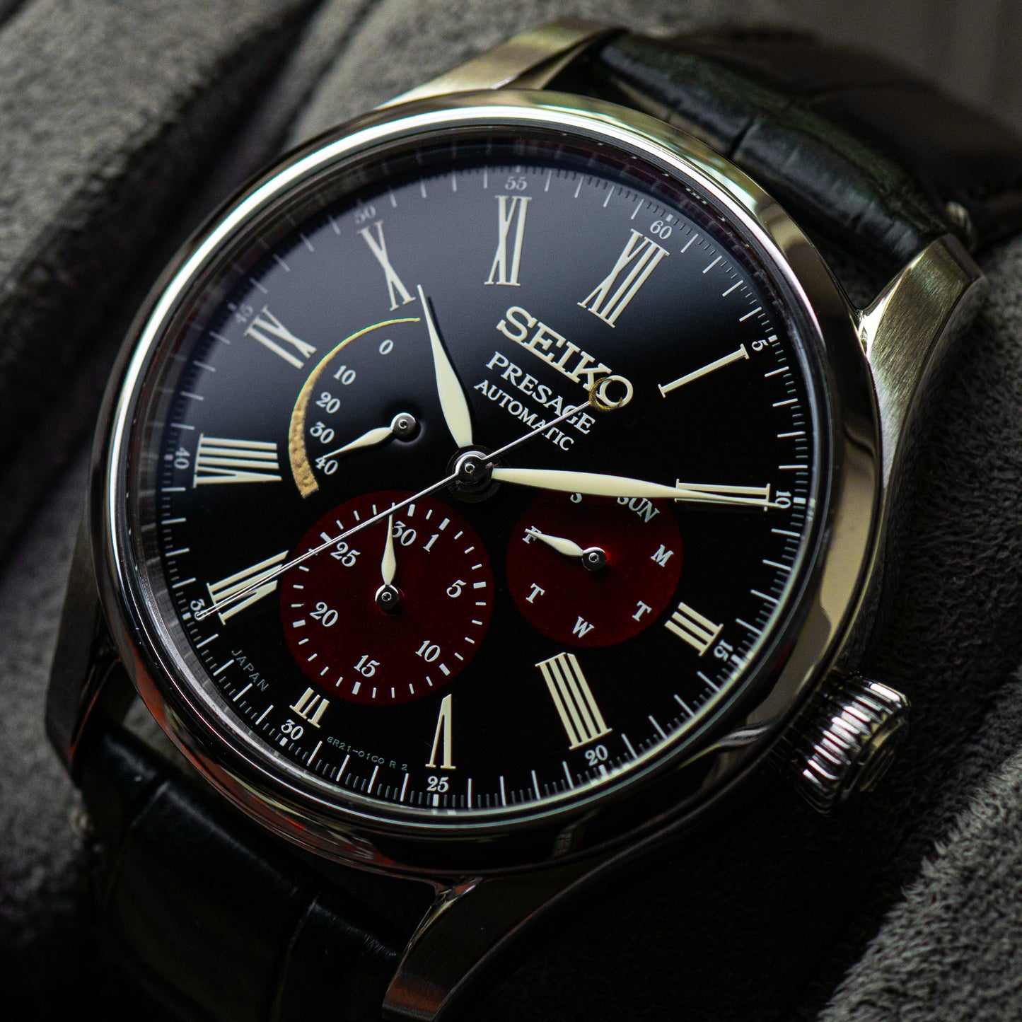 Seiko SPB085 Hand-Lacquered "Moon at Dawn"