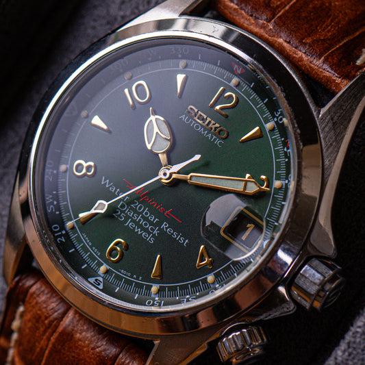 SCVF009 Green Alpinist Dial