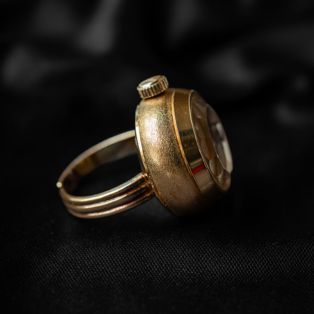 Seiko Mechanical Gold "Mother-of-Pearl" Ring Watch