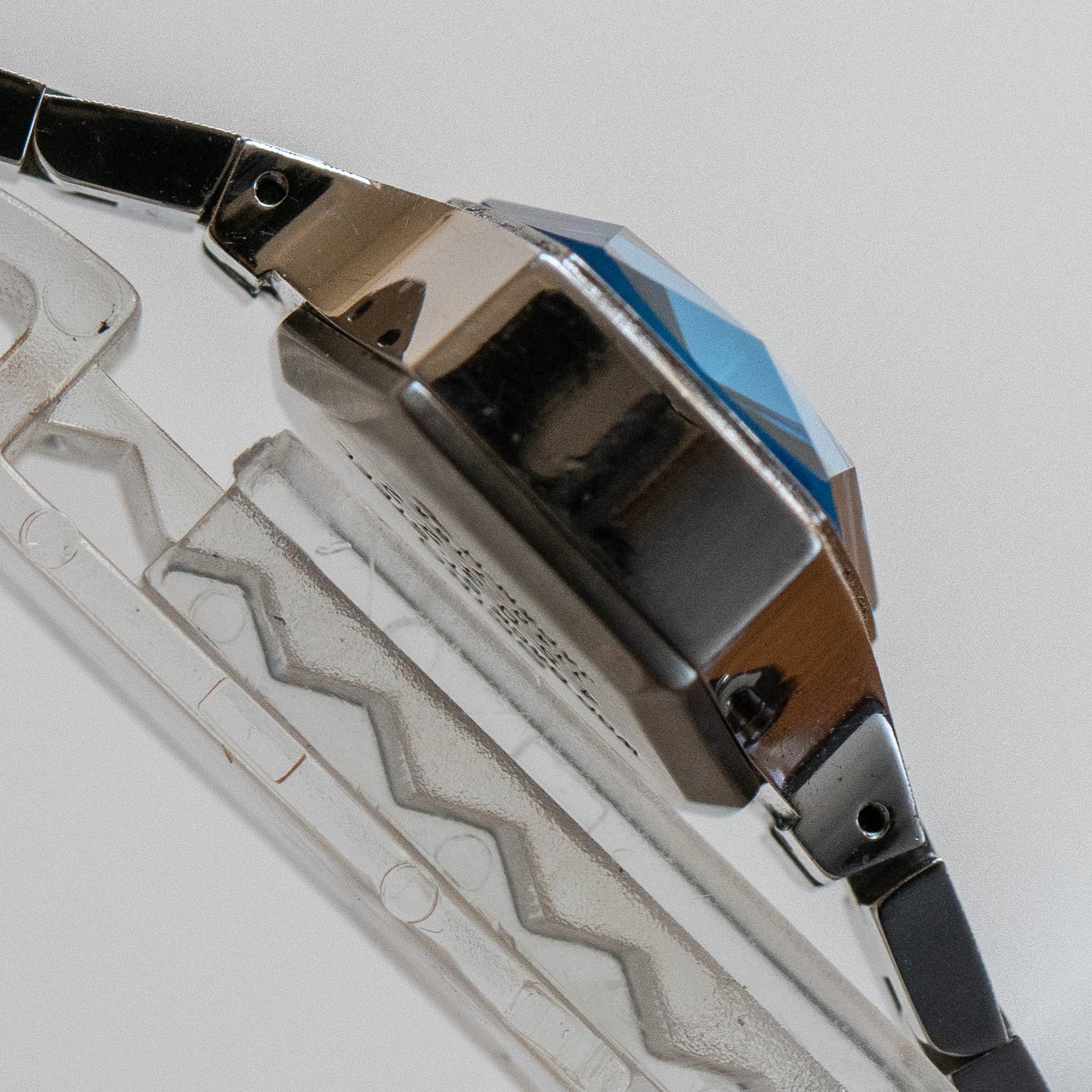 Seiko “Sapphire Faceted” 1140-718A Ladies Watch