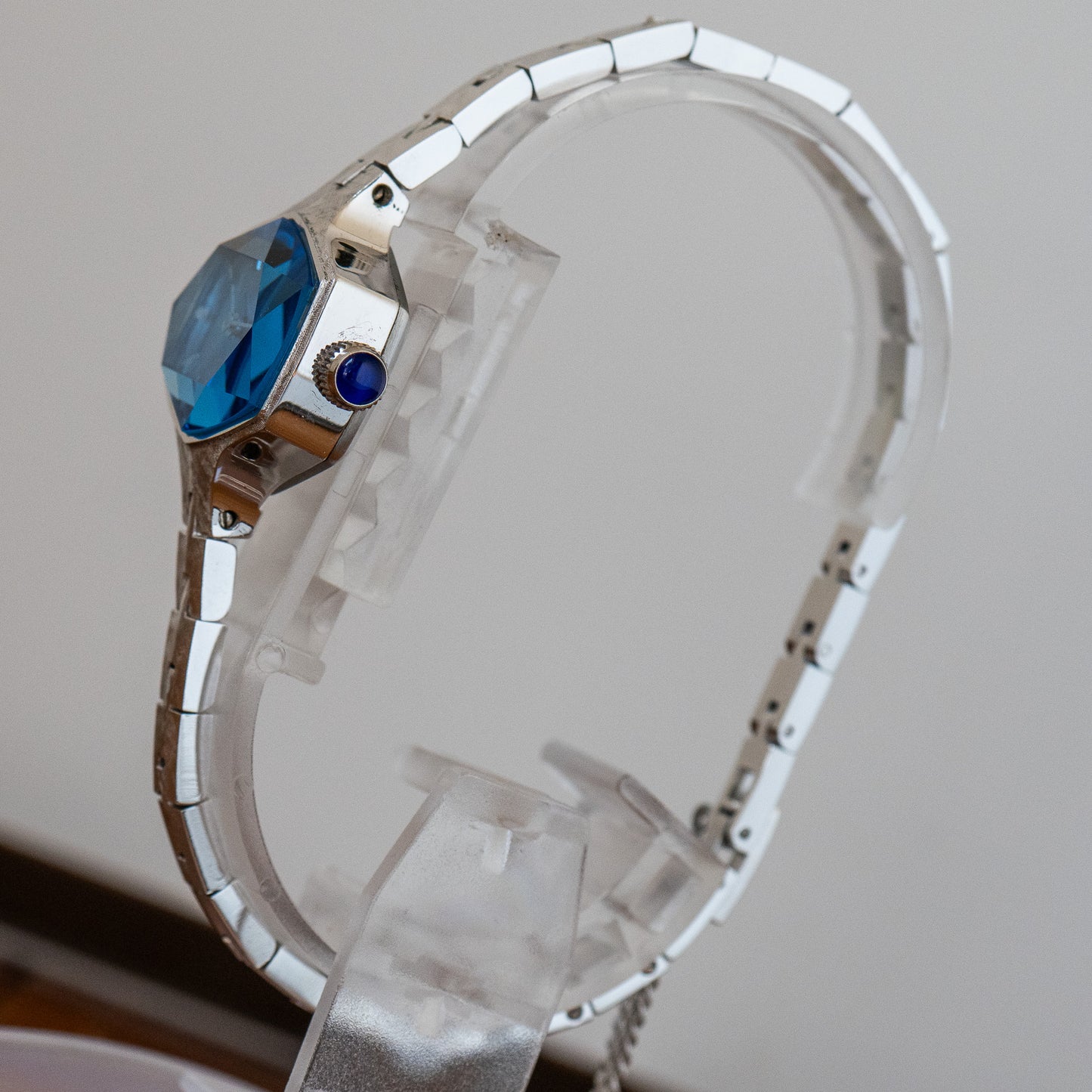 Seiko “Sapphire Faceted” 1140-718A Ladies Watch