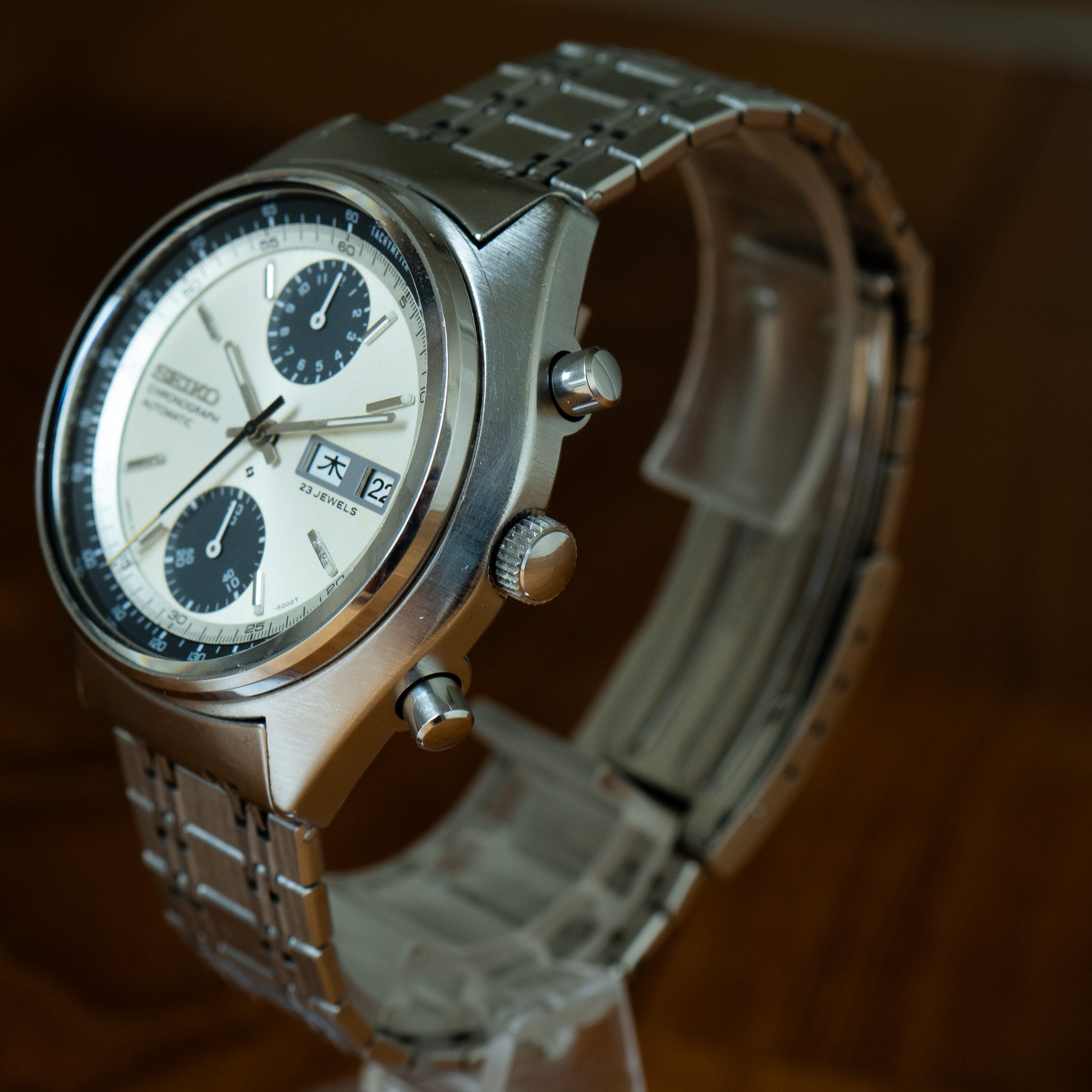 Seiko 6138-8000 Baby Panda Left Side