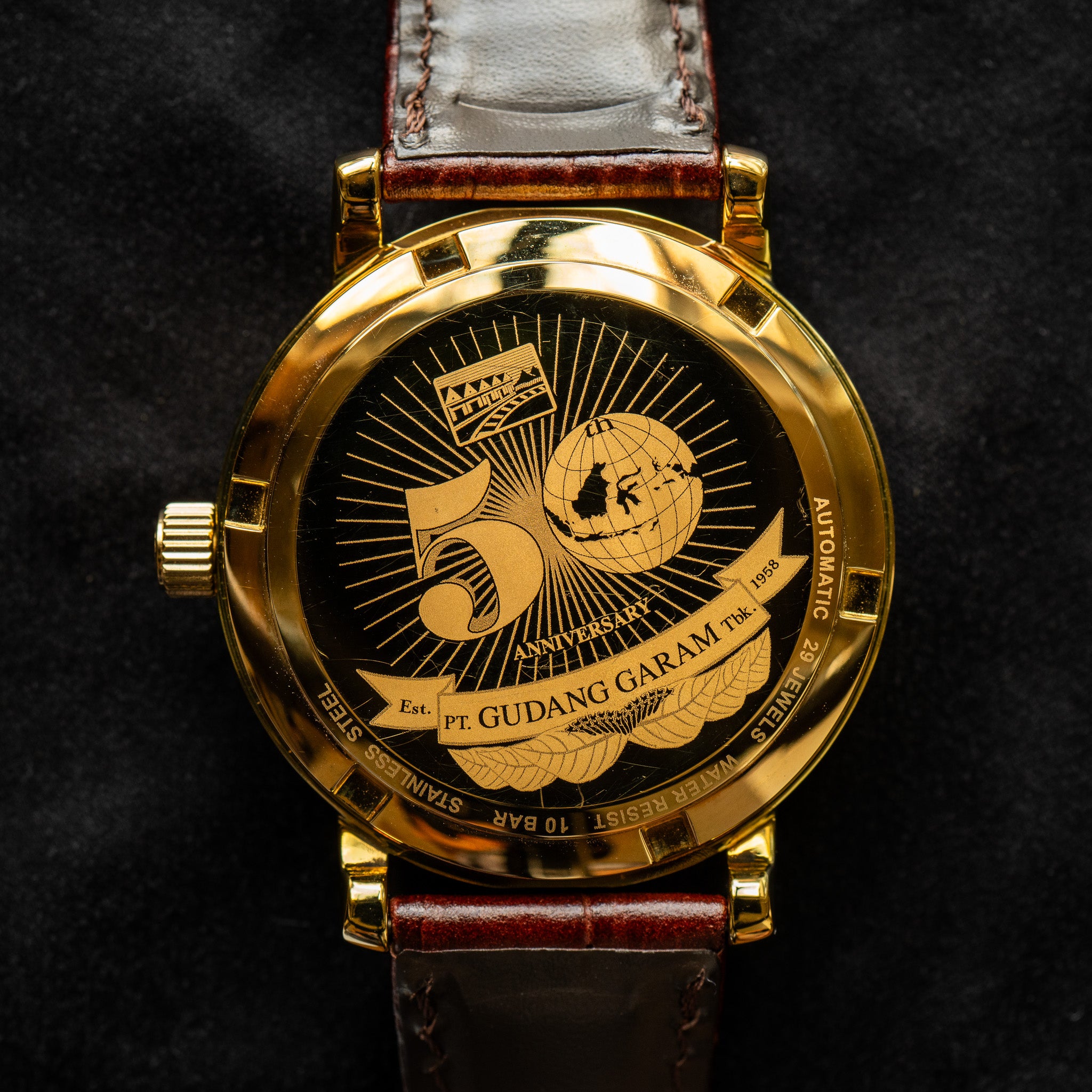 GUDANG GARAM 50周年記念 時計 seiko 6r20 Seiko “Gudang Garam” 6R20 – Provenance Watches