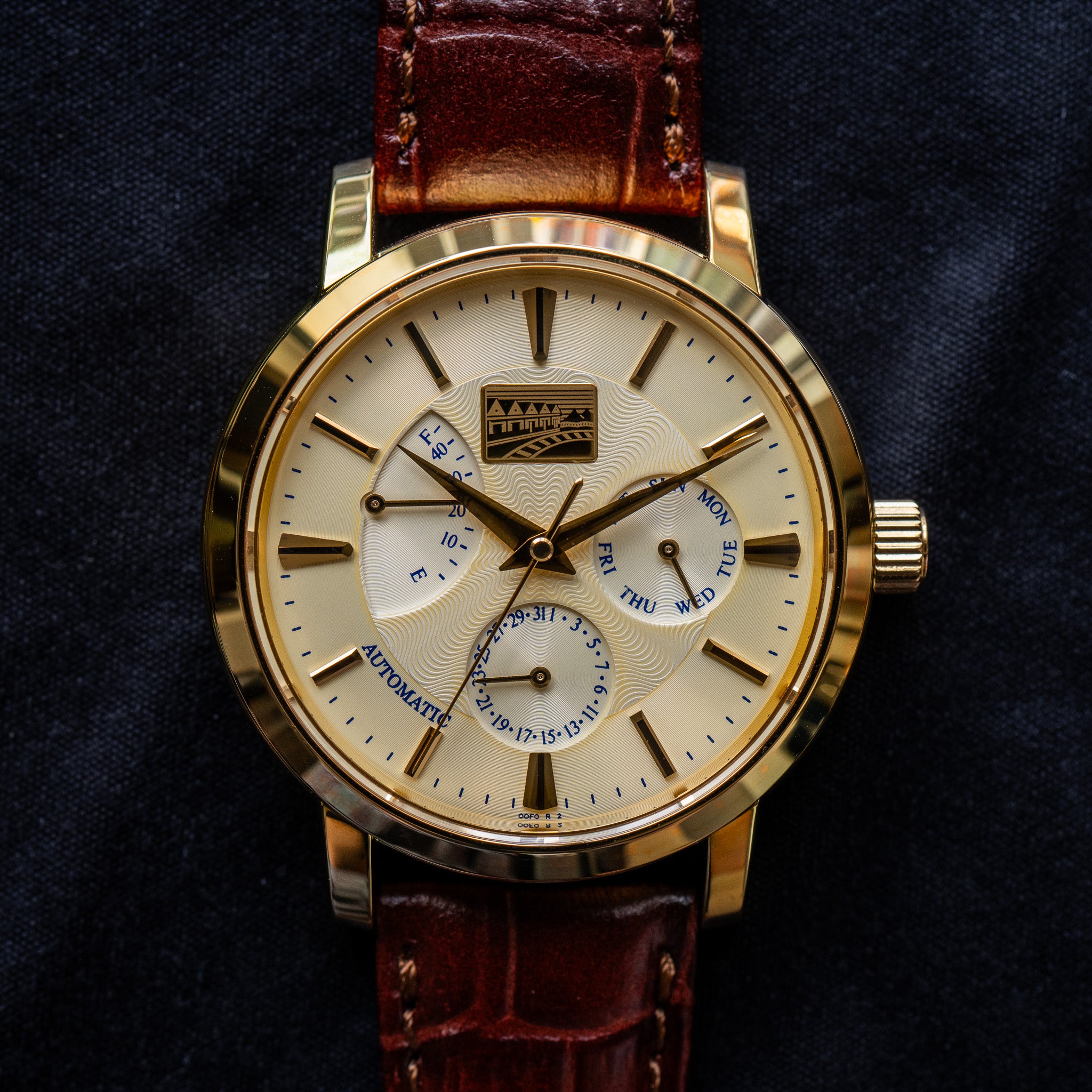 GUDANG GARAM 50周年記念 時計 seiko 6r20 Seiko “Gudang Garam” 6R20 – Provenance Watches