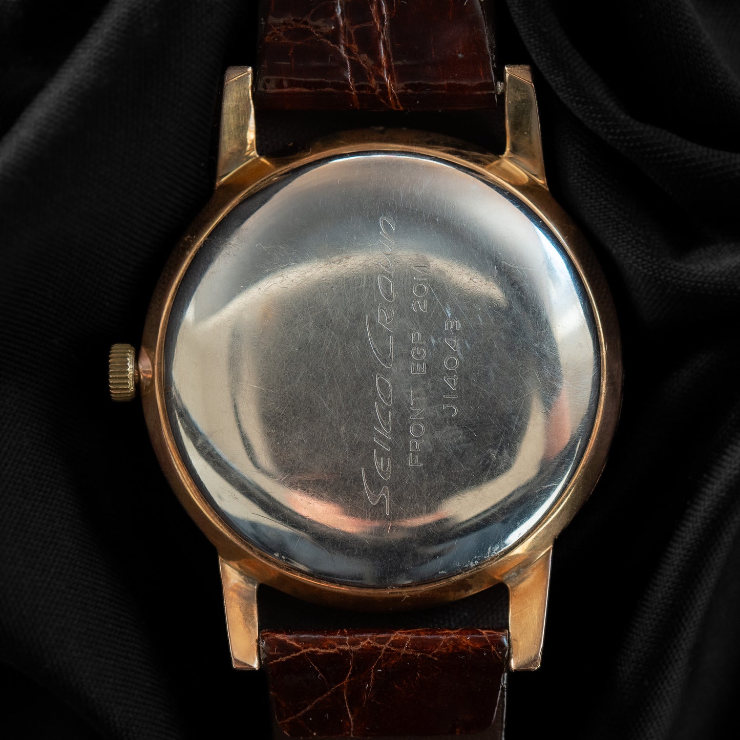 Seiko Crown “Hypnotic” J14043