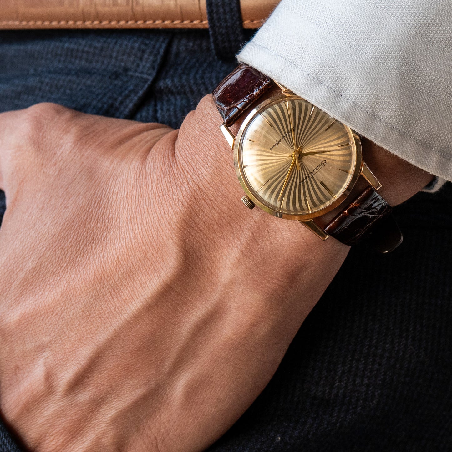 Seiko Crown “Hypnotic” J14043