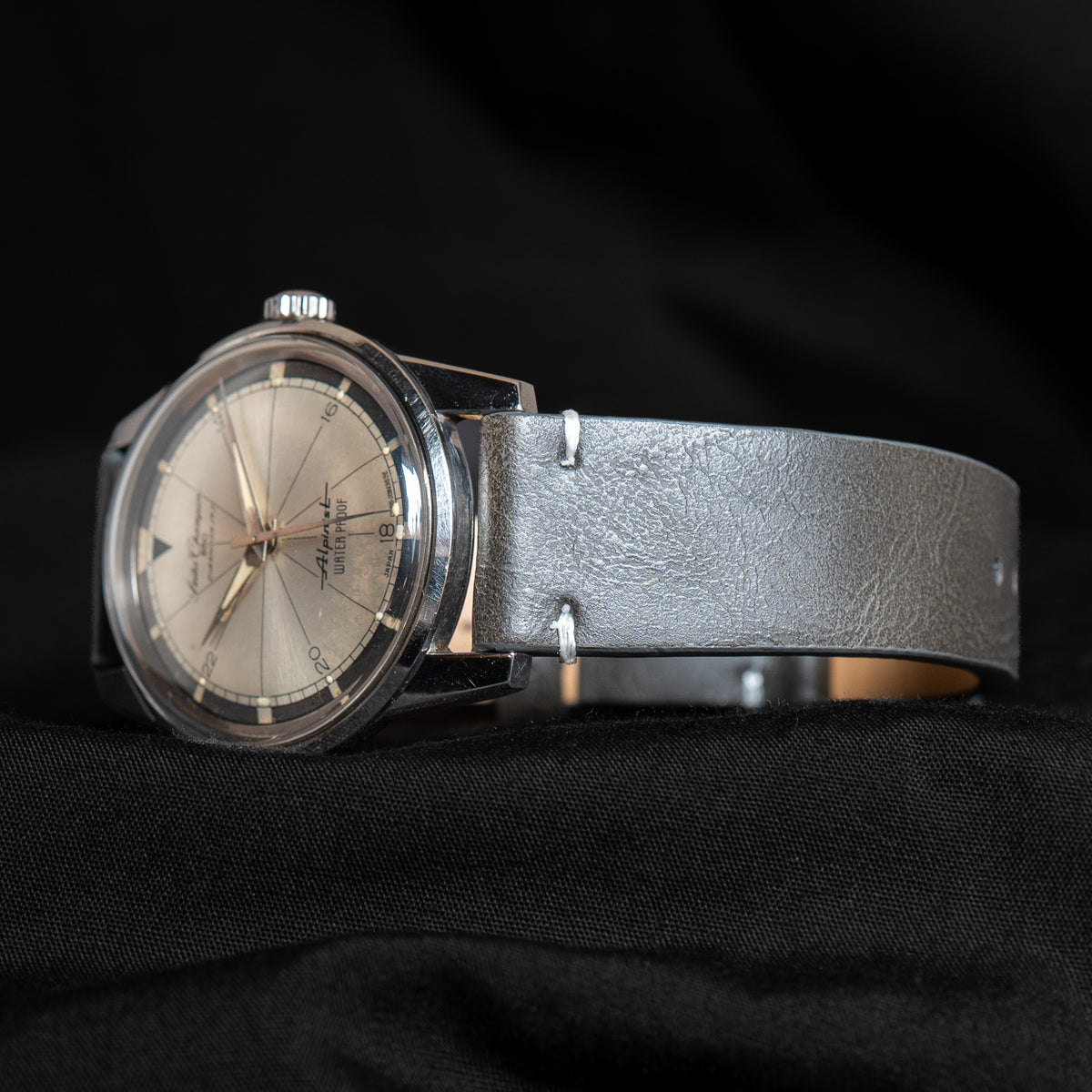 Seiko “Champion Alpinist” J13079