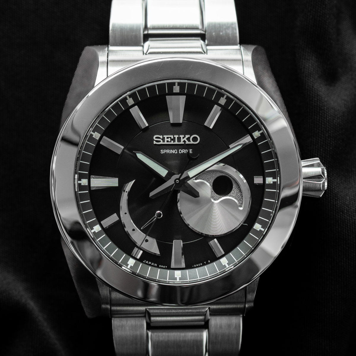 Seiko Spring Drive Moonphase SAEA011 /  5R67-0AC0