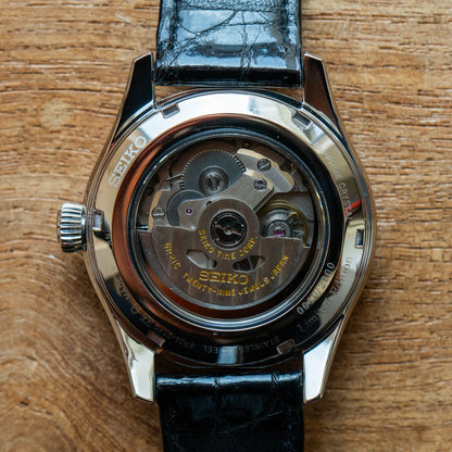 Seiko SPB085 Hand-Lacquered "Moon at Dawn"