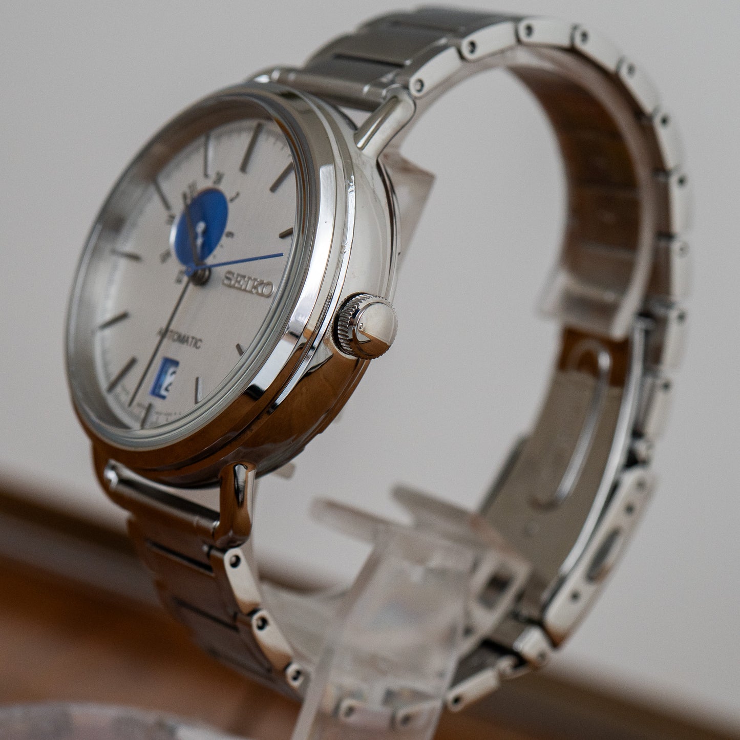 Seiko SCVE005; Blue Dot / Blue Moon