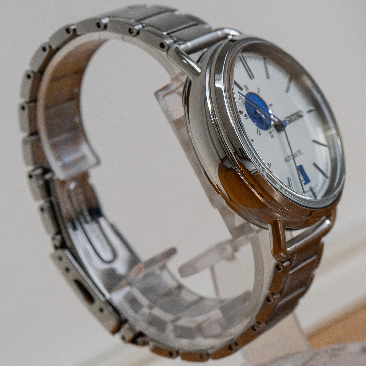 Seiko SCVE005; Blue Dot / Blue Moon