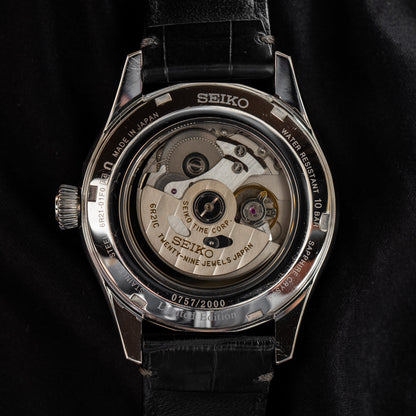 Seiko SPB085 Hand-Lacquered "Moon at Dawn"