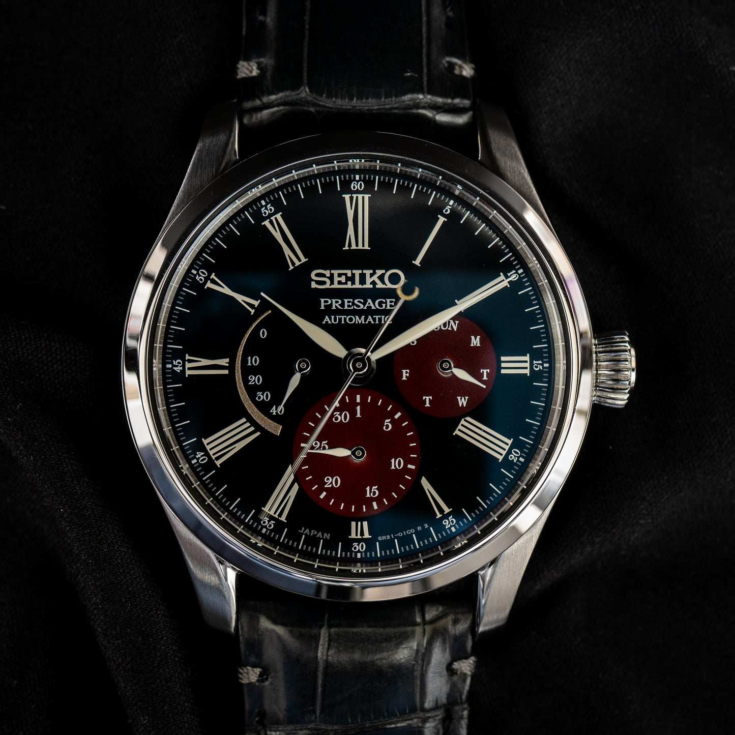 Seiko SPB085 Hand-Lacquered "Moon at Dawn"