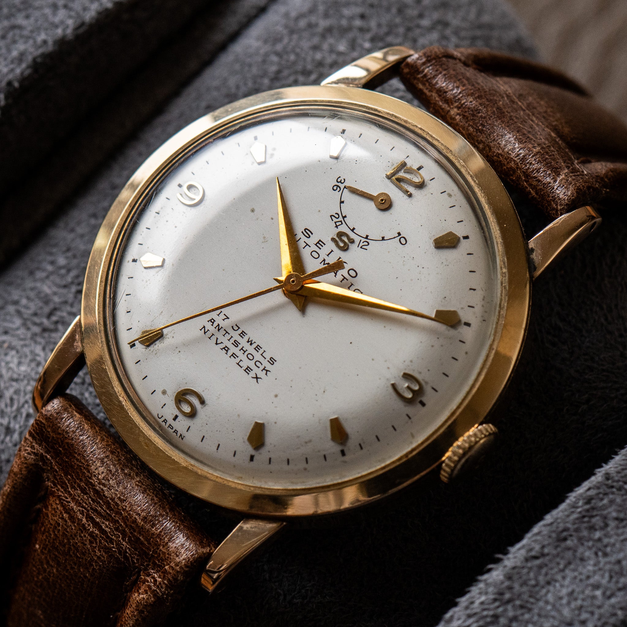 SEIKO Vintage Hexagon Ring Watch 11-768A Gold Dial Manual