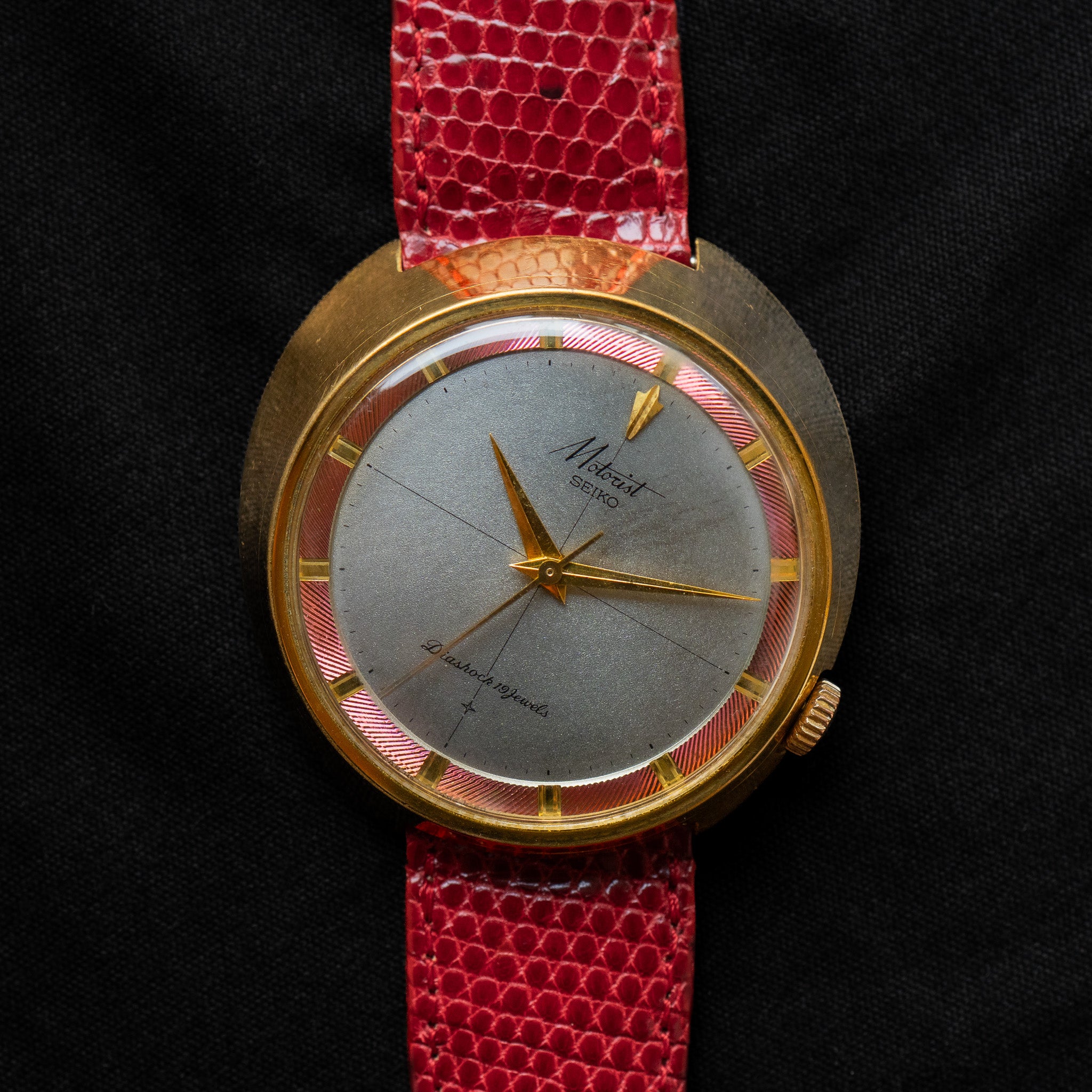 Seiko Red “Motorist” J14108E – Provenance Watches